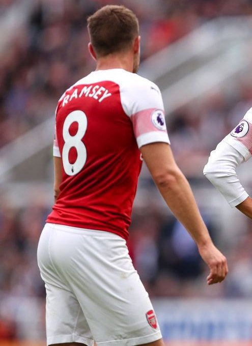 Quit staring at my arse! 🍑