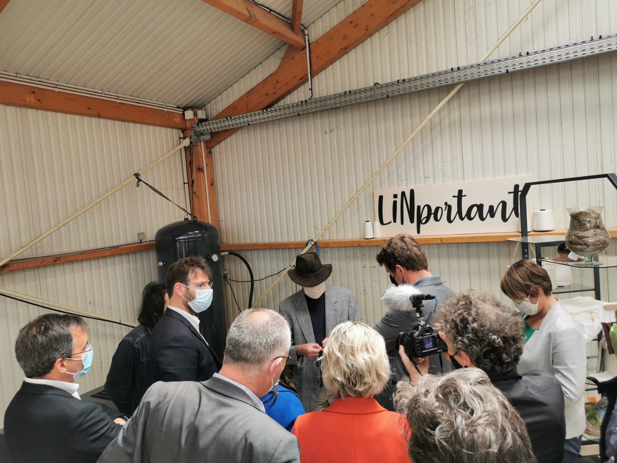 Yannick Jadot tweet media