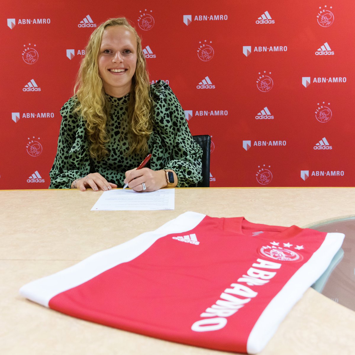 Goalgetter <a href="/TinyHoekstra/">Tiny Hoekstra</a> ↝ 𝟮𝟬𝟮𝟮! ✍️🔥 
 
#NewFire