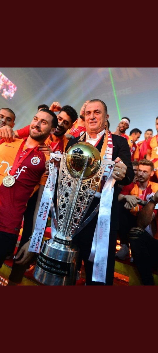 Boşuna mayıslar bizimdir demiyoruz. Boşuna babanız Fatih Terim demiyoruz. Selam dur!!!
#SelamDur
#DNZvGS
#Hedef23