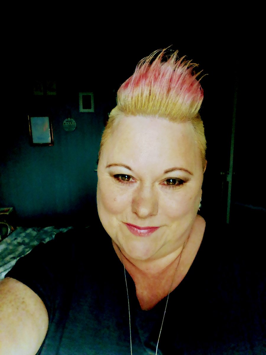 A rare day glammed up as been very unwell lately. I do love my hair tho <a href="/emcuzz/">Emma Cousins</a> x