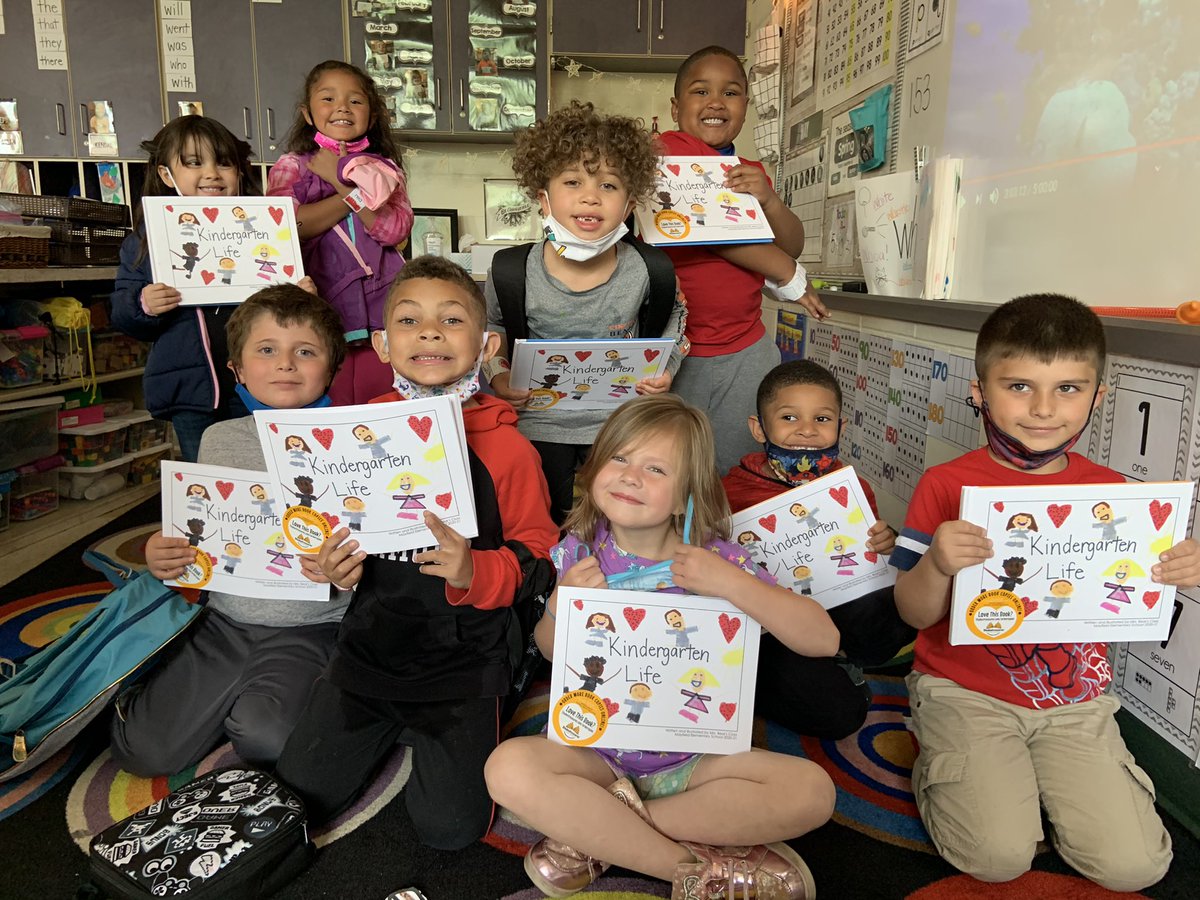 MrsKBear's tweet photo. I couldn’t be more proud of these published authors!! Our published book finally came in and we absolutely love it!!! 💜 @MayfieldTweets #MiddieRising #MayfieldSTRONG https://t.co/VXPbKfdp6l