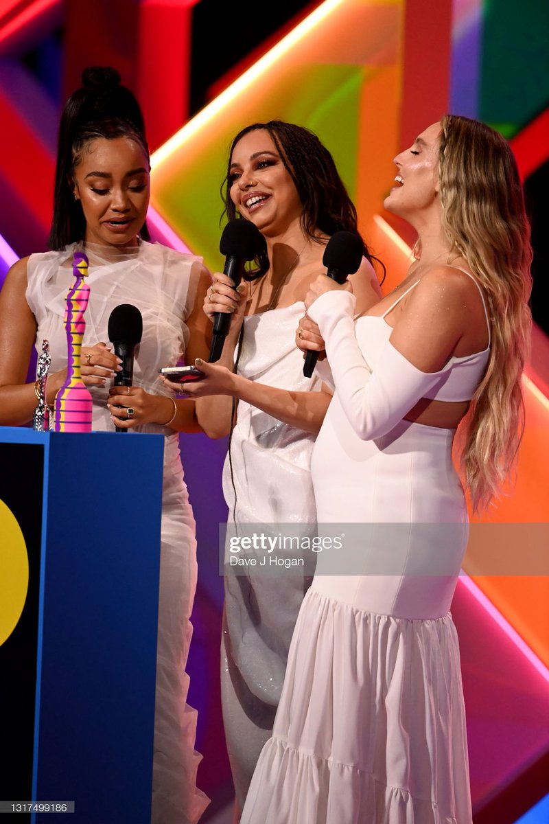 _LifeWithLM's tweet photo. 📸 | Little Mix accepting the award for ‘British Group’ at the #BRITs  tonight! https://t.co/SHUNeaD3wb