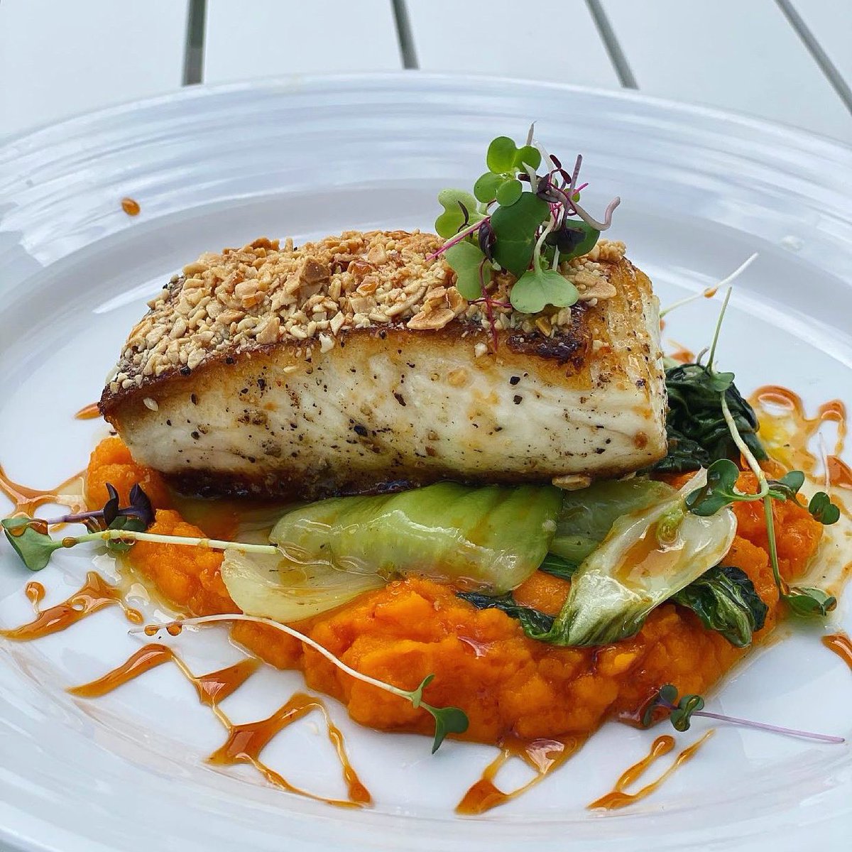 Triar Seafood tweet media