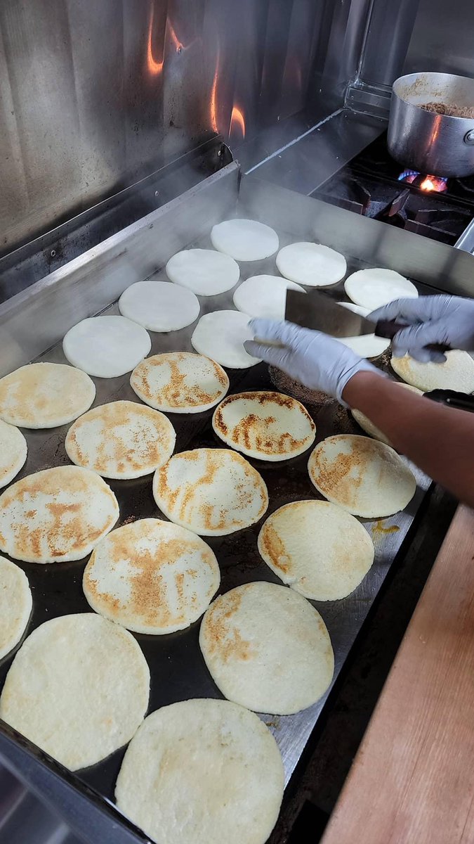 FoodtruckPana's tweet photo. Today at 2738 mission st
From 11: 30 am to 7pm
Doordash available
UberEATS available
To go orders 5303406656
.
#SANTACRUZBOARDWALK #SANTACRUZ #FOOD #FOODTRUCKS #AREPA #VENEZUELANFOOD #CALIFORNIA #WATSONVILE #CAPITOLA #APTOS #SCOTSVALLEY #LATINFOOD #LATINO #LATINA #AREPAS #PANA https://t.co/XE0DASAmK7