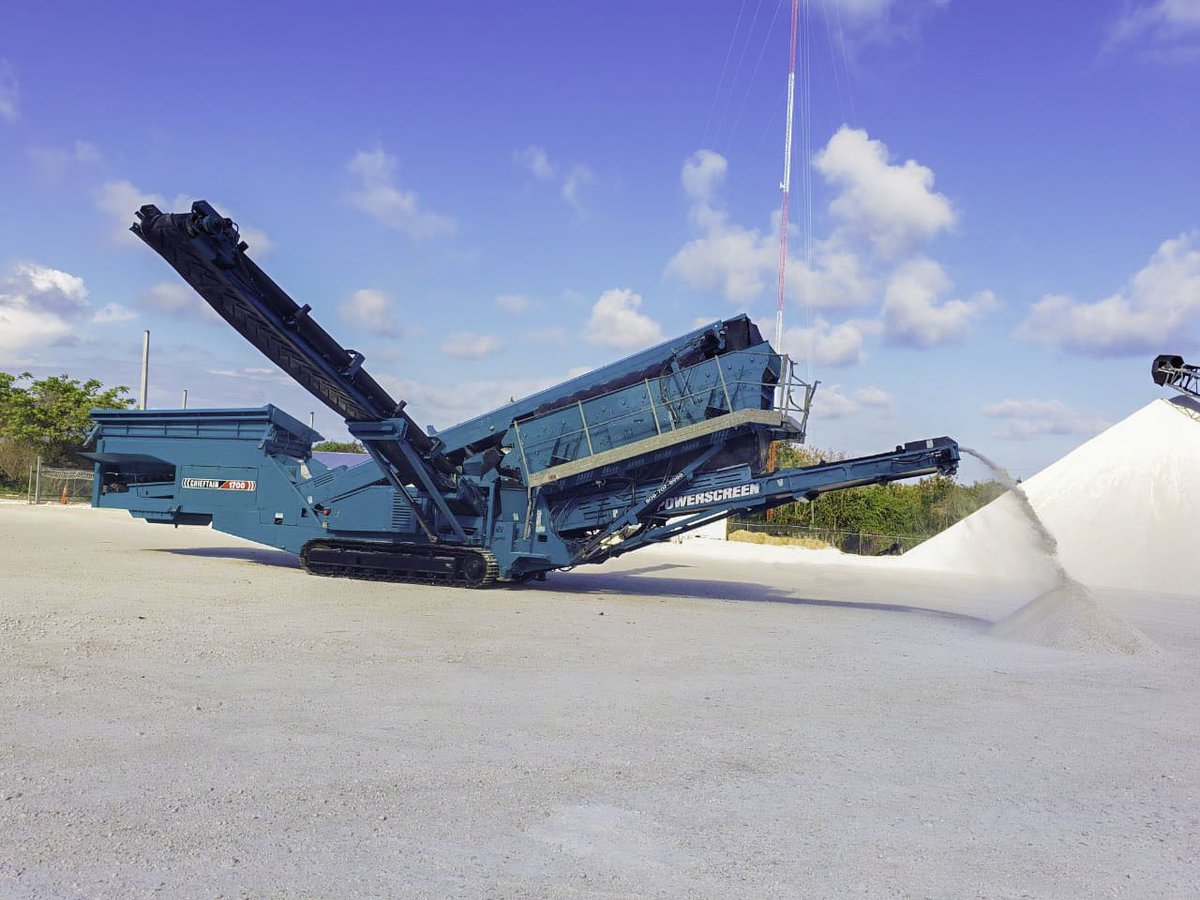 Chieftain 1700 getting after it in the islands! #florida #georgia #powerscreen #terex #heavyequipment #heavyequipmentlife #heavyequipmentnation #heavyequipmentoperator #machine #dirt #mulch #quarry #quarrylife #limestone #roadbase #caribbean #compacter #jaw #cone #sand #gravel