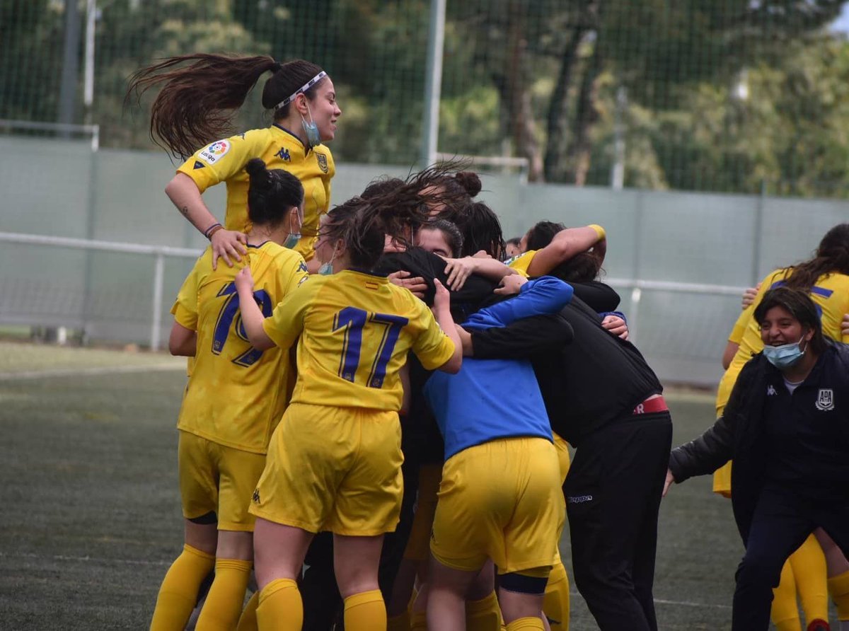 luciaromen16's tweet photo. Orgullo y actitud 💛⚡ https://t.co/b7k1ah7F77