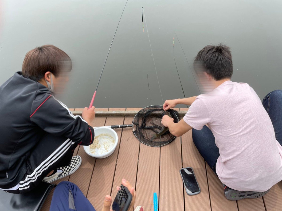 FishingOutdoor7's tweet photo. 5月は加福フィッシュランドへ行ってきました🎣
久しぶりの活動で2回目の活動です🙌
新年度ということもあり新入部員も15名入って頂きました🌸
今回はFishing Outdoorらしい活動となりました👍
全員参加とはなりませんでしたが活動出来て良かったです😆
コロナが心配されます🦠6月活動出来ますように🙏🏼 https://t.co/UGzY2TYoZ0