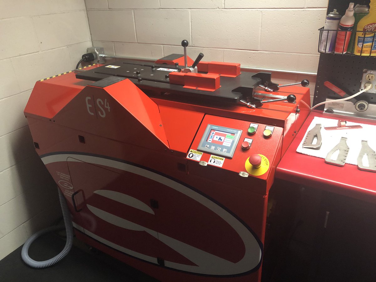 jdminkel's tweet photo. Received my new sharpener today!Fully automated and sharpens awesome! #elitebladeperformance https://t.co/gp7bGS1oSL