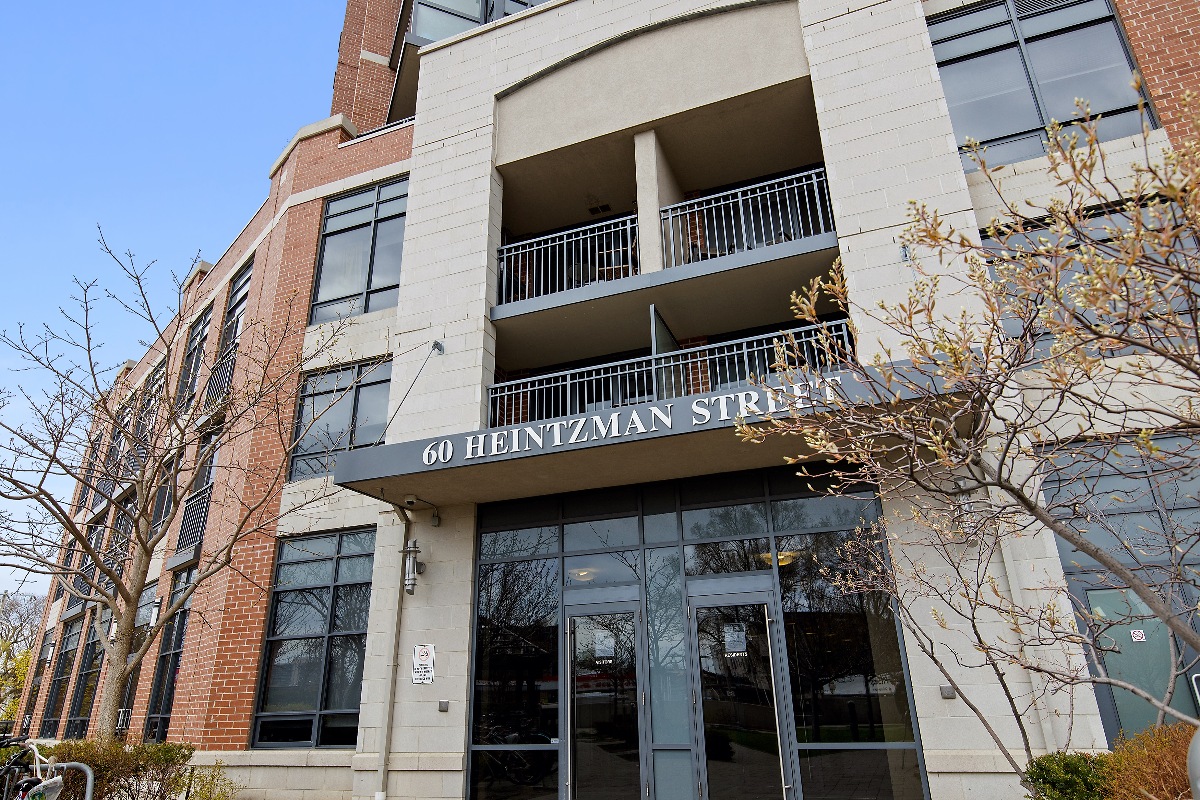 Check out this home! Step into this spacious 775 square foot 2 bedroom unit situated in the heart of The Junction. Living here, you will find yourself surrounded by nearby parks, transit stops, the stockyard business area, and a .. haroon-iqbal.cb1.so/v7wl5a