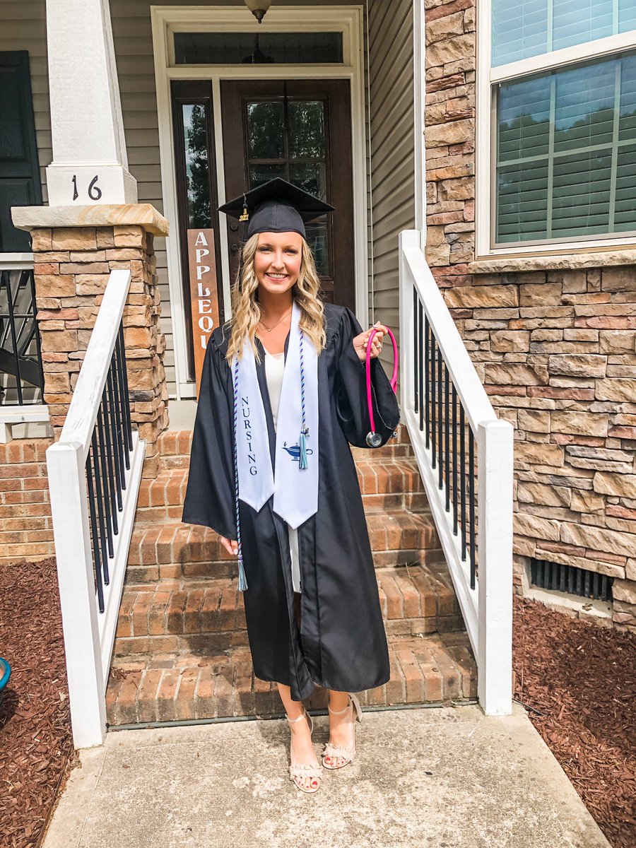 bapplequist's tweet photo. #jccgrad2021 https://t.co/NQ9HKHmGDK