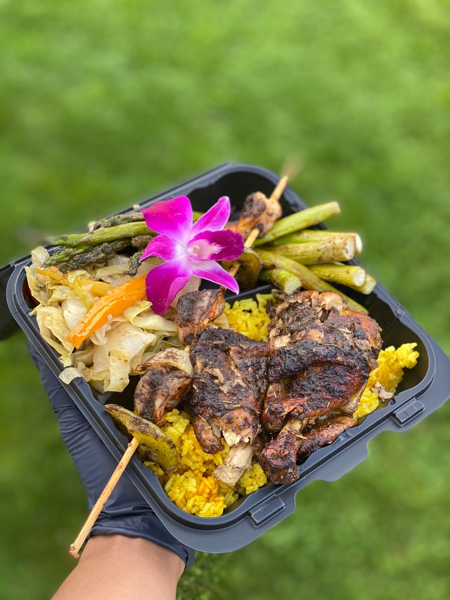 keekreationzzz's tweet image. If you are located in the CHARLESTON,WEST VIRGINIA AREA do me a favor by RETWEETING this post! Hopefully you or someone you interact with on social media is looking for a catering service nearby. Offering meal prep, fine dining, catering and custom/to go orders.

📍West, Virginia