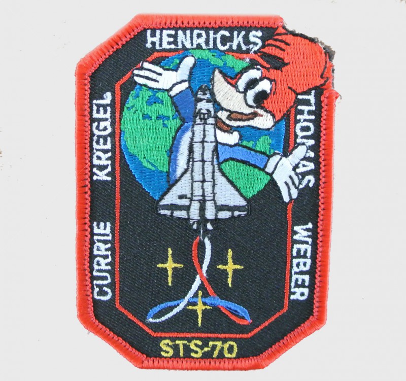 Nick Deakin (@astronautevent) on Twitter photo <a href="/astro_DonThomas/">Don Thomas</a> No Woodpeckers in the vicinity of the Hyperion MTS-42 launch thankfully! Or the patch might have been very different. <a href="/astro_DonThomas/">Don Thomas</a> No Woodpeckers in the vicinity of the Hyperion MTS-42 launch thankfully! Or the patch might have been very different.