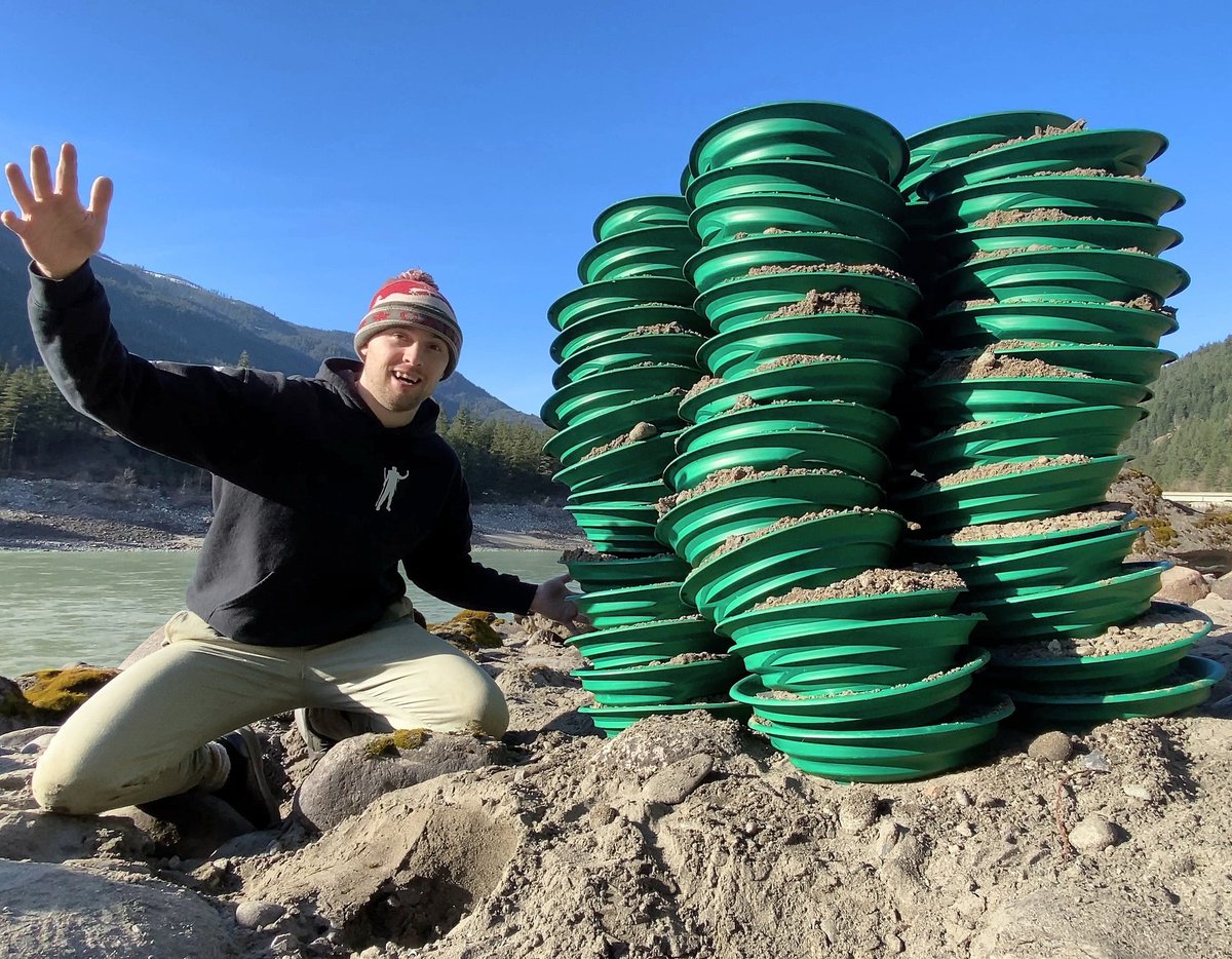 I'll be giving away 100 gold pans! Just not sure how yet.. 🤔 #goldpanning #goldrush