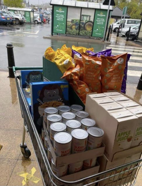 CCB de Winton House (@dewinton_ccb) on Twitter photo Today we delivered our donations to the <a href="/BreconFoodbank/">Brecon Foodbank</a> for our <a href="/captaintommoore/">Captain Sir Tom Moore</a> #100challenge. A massive thanks to Arabella and family for the generous donation and to the whole house for a great group effort <a href="/lewi_portman/">Melissa Portman-lewi</a> 💜💜💜 Today we delivered our donations to the <a href="/BreconFoodbank/">Brecon Foodbank</a> for our <a href="/captaintommoore/">Captain Sir Tom Moore</a> #100challenge. A massive thanks to Arabella and family for the generous donation and to the whole house for a great group effort <a href="/lewi_portman/">Melissa Portman-lewi</a> 💜💜💜