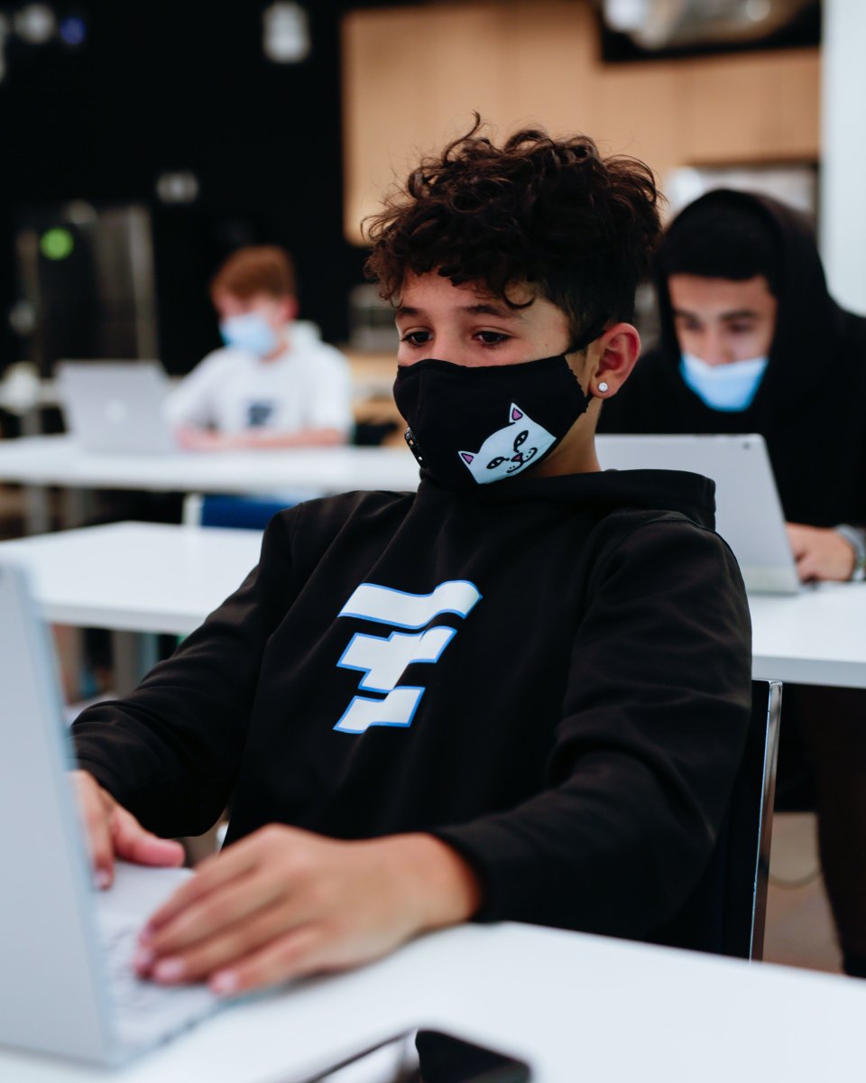 Private education can be expensive! 💸💸💸 Did you know that The Future Elite Academy has scholarship programs available to its student-athletes? 🤑 Contact us at (805) 908-0022 to find out how you can save on the 2021-2022 academic year! #WeAreTheFuture