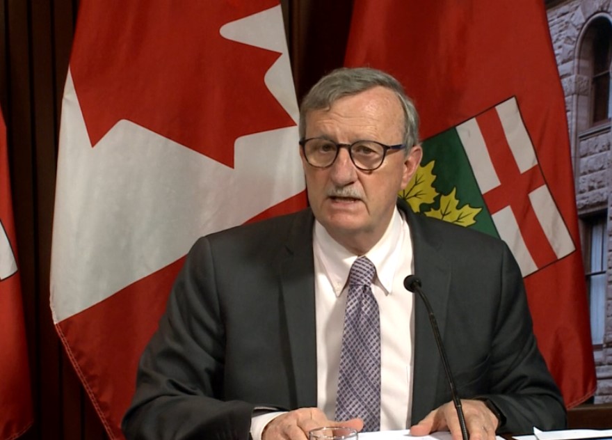 610CKTB's tweet photo. BREAKING | Ontario is pausing the use of AstraZeneca vaccine with risk of blood clot on the rise. Details: https://t.co/rVd0xjn694 https://t.co/6XcQwCKajZ