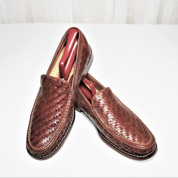 LifeWithADHDee's tweet image. So good I had to share! Check out all the items I'm loving on @Poshmarkapp #poshmark #fashion #style #shopmycloset #queen2keepup #colehaan #cabi: posh.mk/ijonLYagbgb