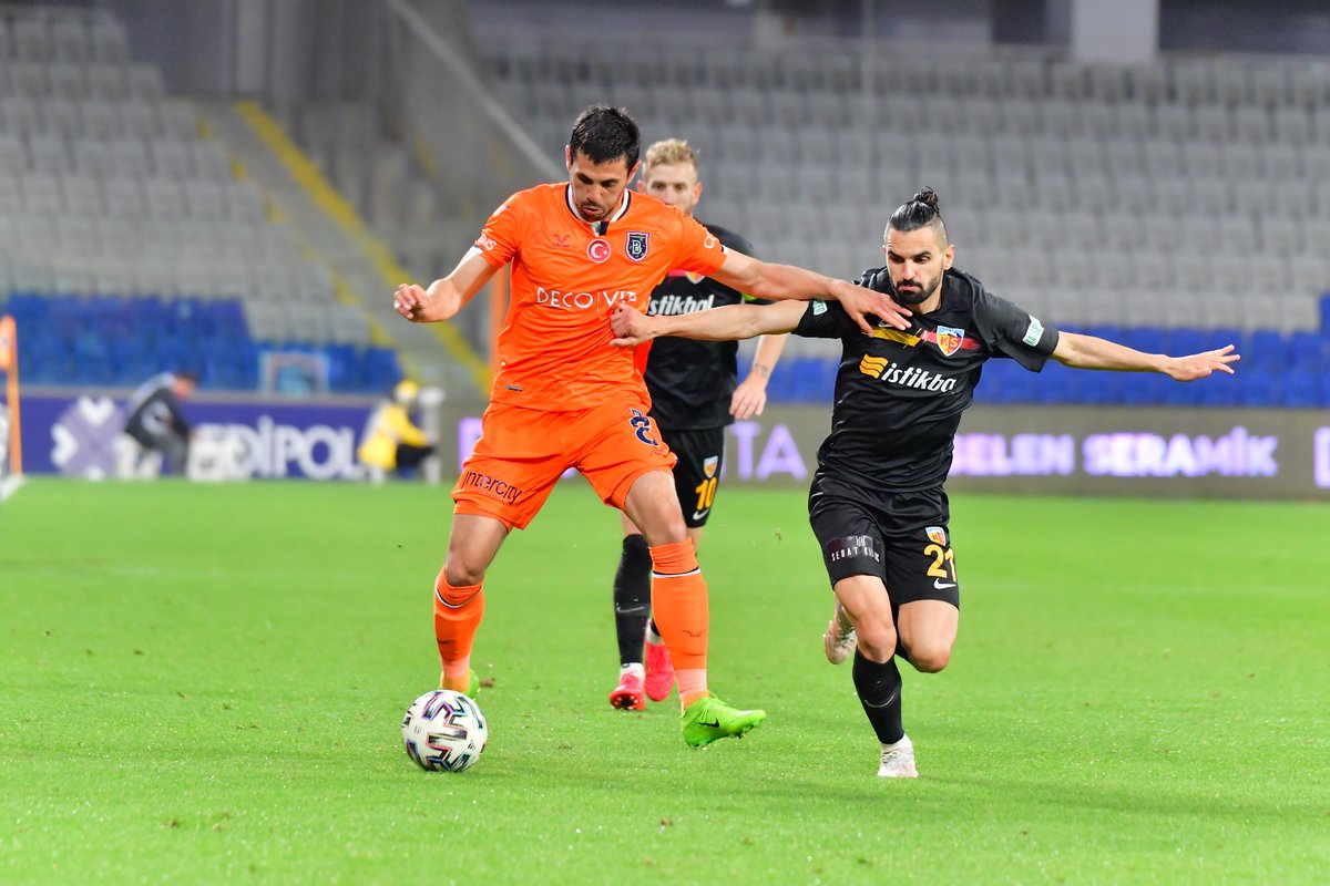 истанбул башакшехир истанбулспор. истанбул башакшехир футболист. фенербахче истанбул. сборная турции по футболу. башакшехир стамбул.