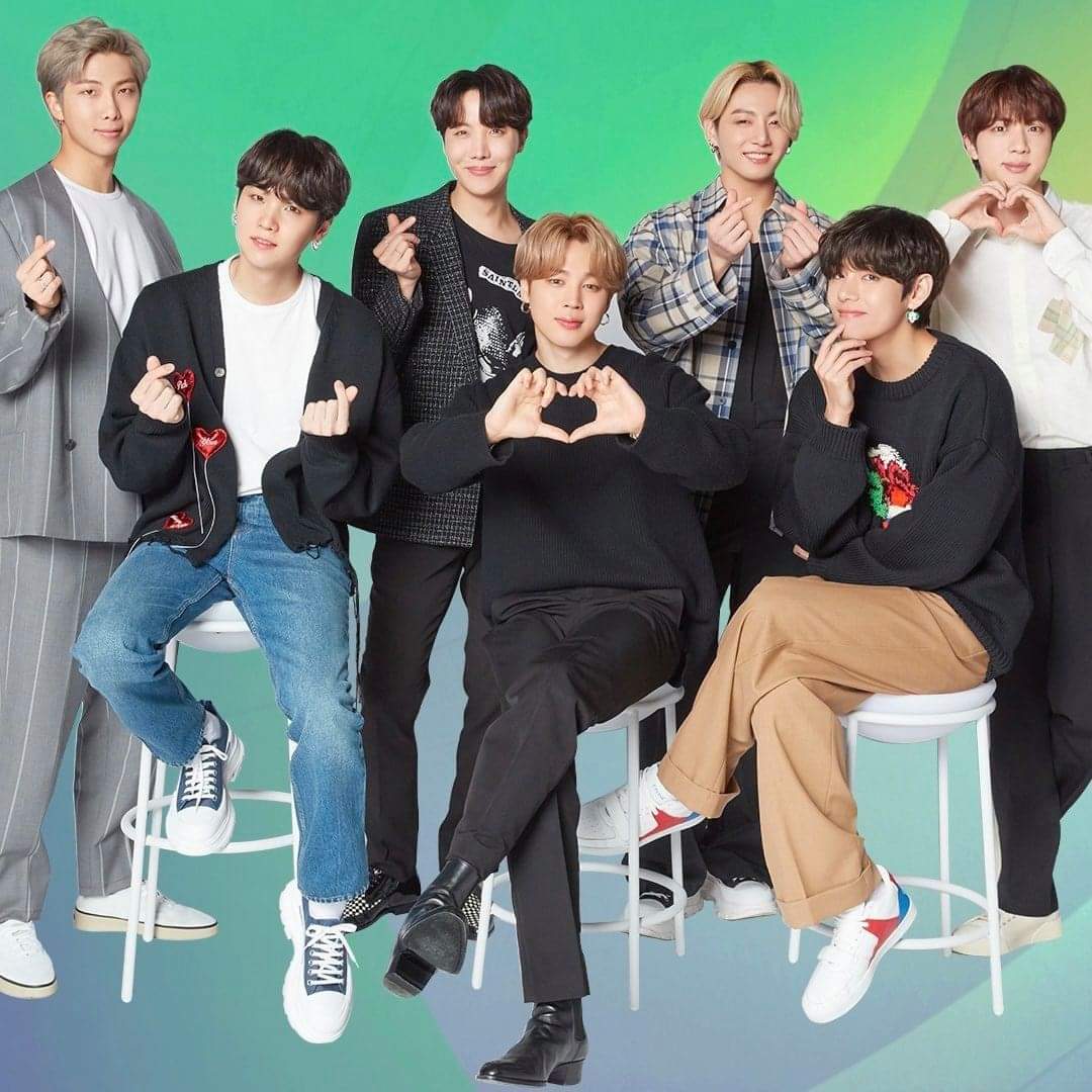 sandy77sunshine's tweet photo. @bts_bighit @choi_bts2 @BBMAs @BTS_twt @nbc I'm voting for @BTS_twt for #BBMAsTopSociaI https://t.co/e6OGA50dbn