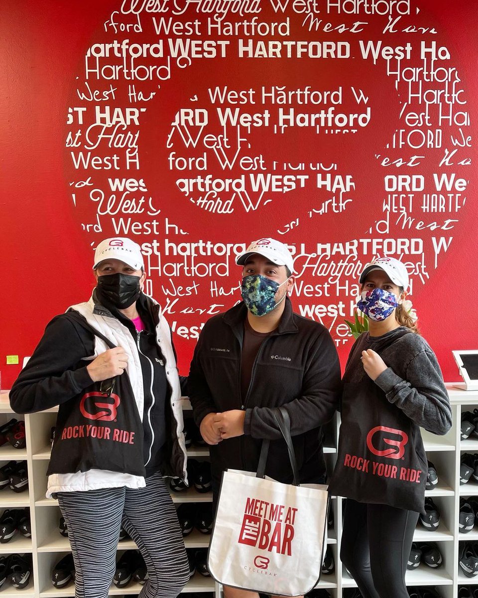 Blue Back Square tweet media