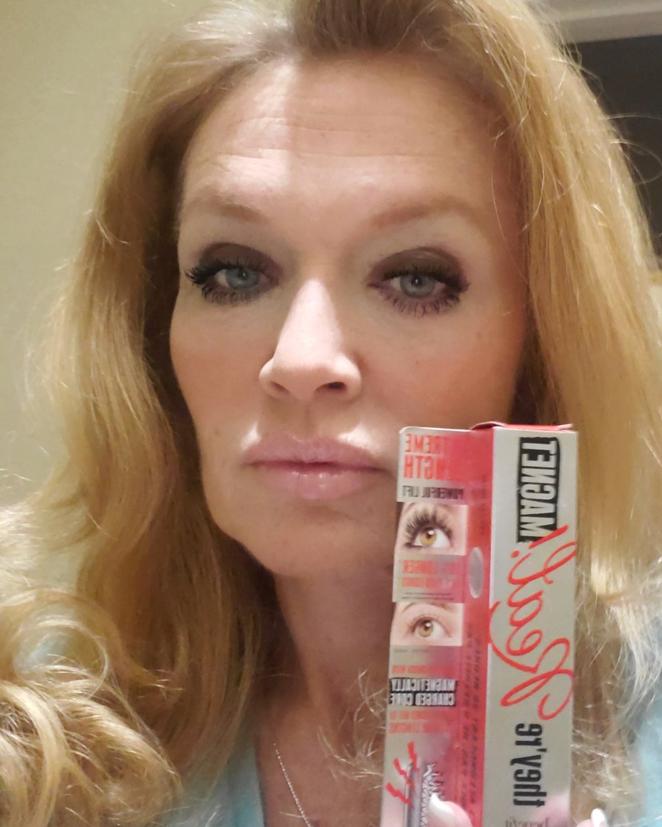 Thank you <a href="/Influenster/">Influenster</a> for a sample of <a href="/BenefitBeauty/">Benefit Cosmetics US</a> They're Real Magnetic.   I love this mascara, picture was taken at the end of the night.  Ladies, this mascara is a game changer!