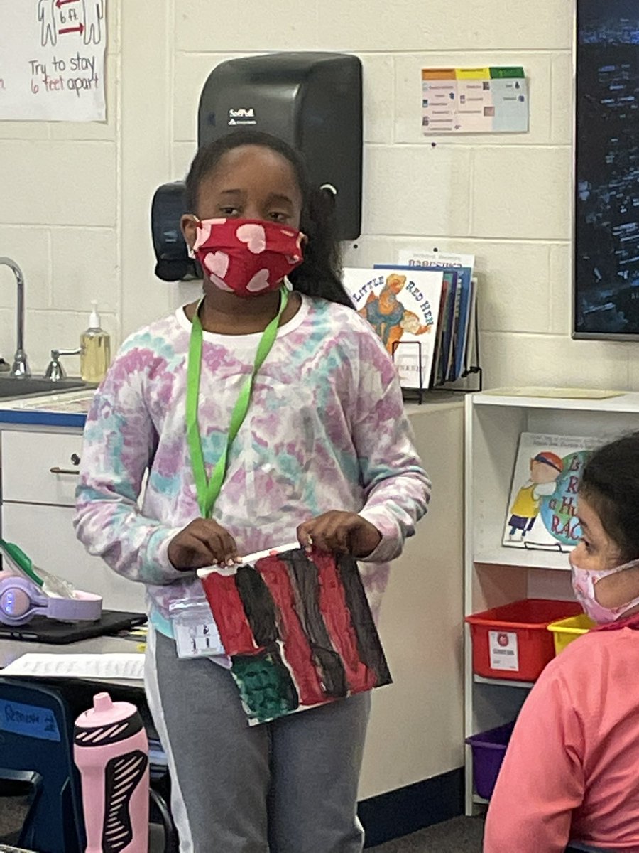 3rd_Schwick's tweet photo. We loved learning about Pakistani, Hindi, and Assyrian culture as well as the Juneteenth celebration today during our cultural show and tell! #teamSchwick @SkokieSD69 @EdisonDolphins https://t.co/FNHPZag3Wp