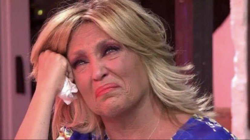 petardaaaaaa's tweet photo. Melyssa animando a Tom por su ruptura con Sandra. Esta chica se merece el cielo.

 #TierraDeNadie5 https://t.co/ODPtAP38qI