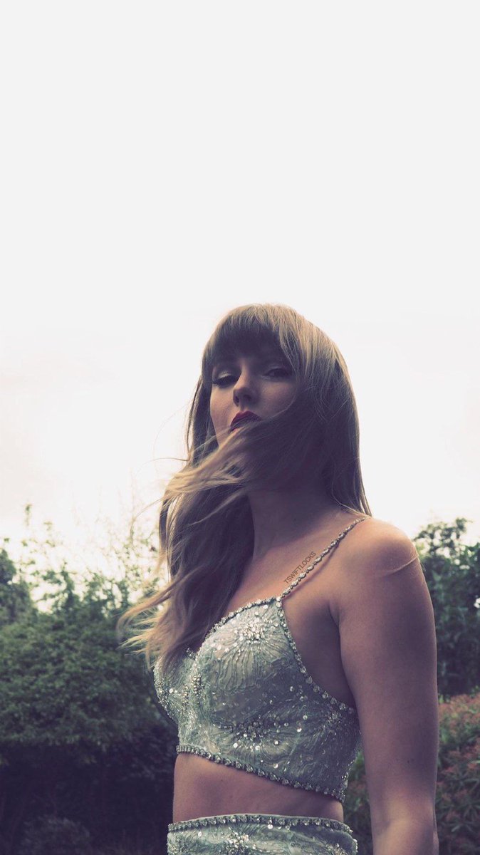 taylorslocks's tweet photo. taylor swift wallpapers / lockscreens
#Brits #brits2021 #TaylorSwift #TaylorsVersion #TaylorGlobalIcon https://t.co/bjmw4FbErZ