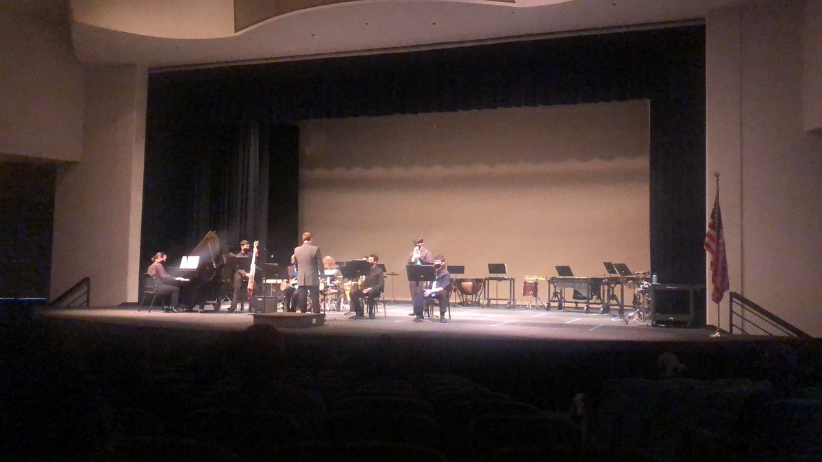 #Extraordinary #DVUSD <a href="/DVHSSkyhawks/">Deer Valley Skyhawks</a> Enjoying an extraordinary concert with Mr. Dixon and Mr. Bucher leading the DVHS Jazz Band and Wind Ensemble. <a href="/DrFinchDVUSD/">Curt Finch, PhD</a> <a href="/DVUSD/">Deer Valley Unified School District</a>