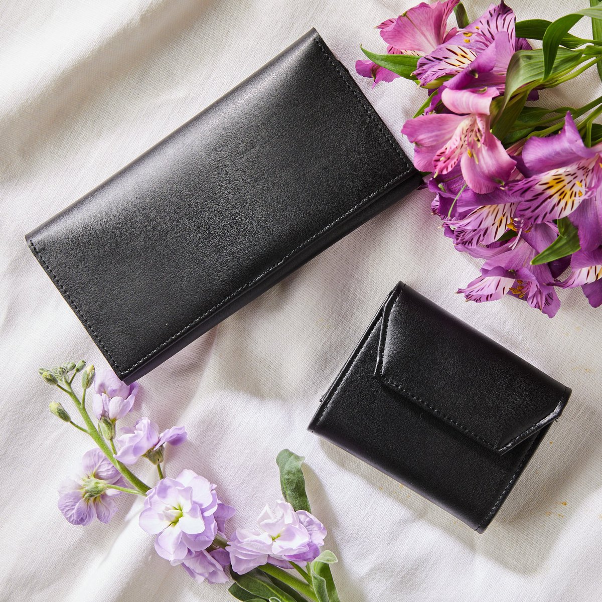 Renne_Tokyo's tweet photo. サボテンレザーのエシカルウォレット「Chitose」の限定予約販売はおかげさまで、60個が完売し、ご予約いただいた商品のすべての発送を本日完了いたしました。

引き続き、オンラインショップでは、通常販売も行なっております。

下記URLよりお買い求めいただけます🌵

https://t.co/9IXzFvRljD https://t.co/xVUtAlYtdV