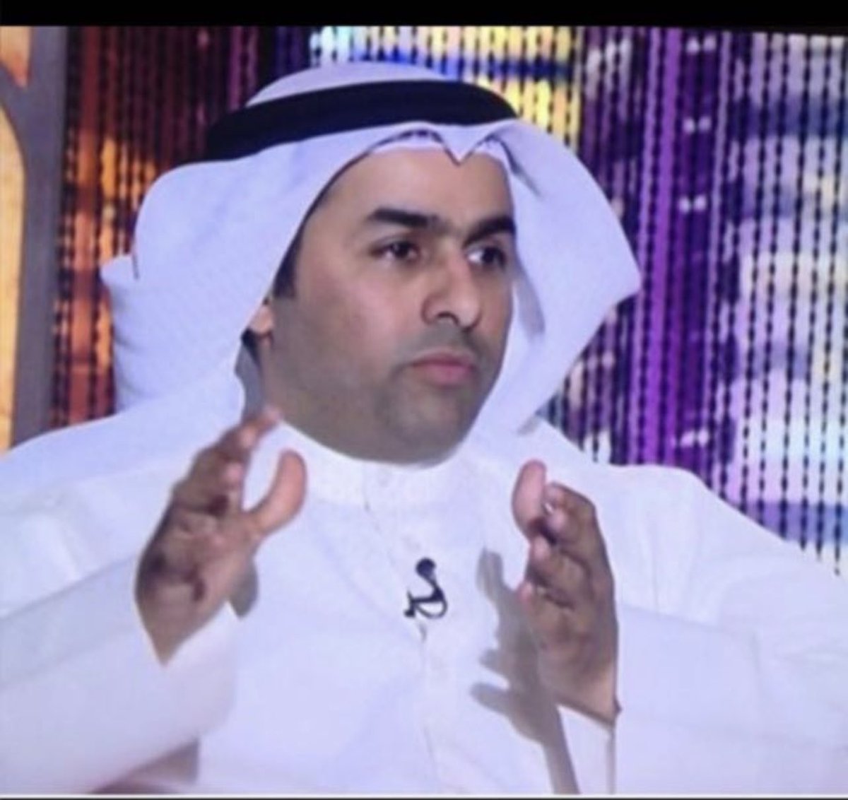 اللهم إني أسألك من عظيم لطفك وكرمك الجميل في هذا اليوم الفضيل أن تشفيه وتمده بالصحة والعافية اللهم يا سامع دعاء العبد إذا دعاك يا شافي المريض بقدرتك اللهم اشفهه شفاء لا يغادر سقما اللهم البسه لباس الصحة والعافية يارب العالمين
#عائلة_العويهان 
#رتويت