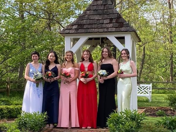HouseMoland's tweet photo. Did you know the Moland House Historic Park is a great place for prom, wedding and family pictures? Get your photos where George Washington spent 13 days. Our garden and grounds are beautiful. @VisitBucksPA #prompictures https://t.co/AQcVTlteEY