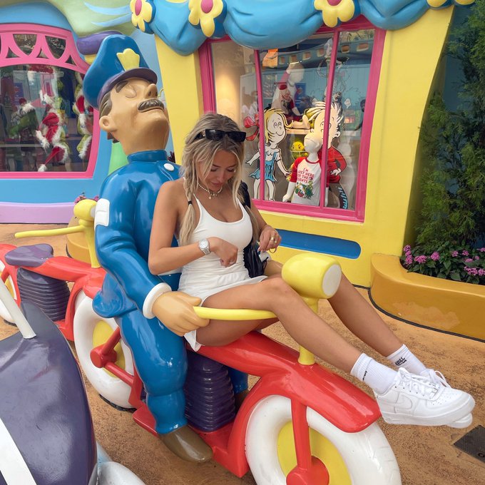 officer lookin sus https://t.co/4SPEKax5xU