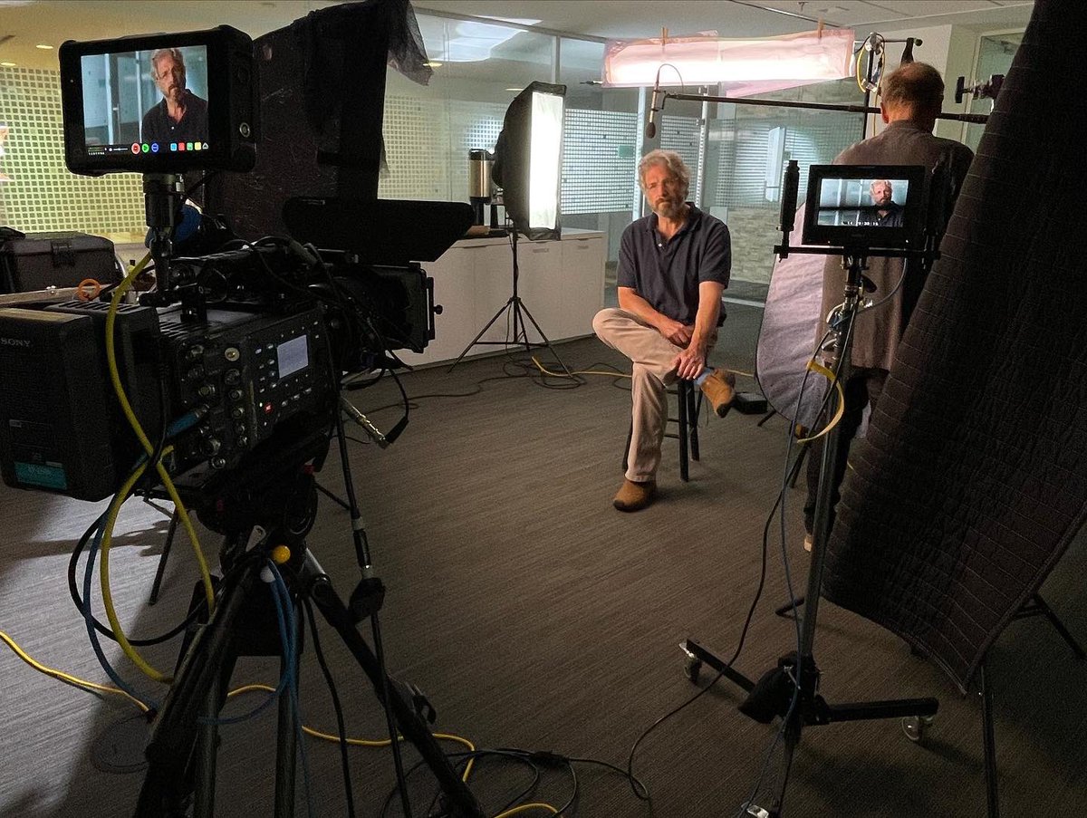 lauracrawford's tweet image. 🎥 stories in the can and now back to texas ✈️