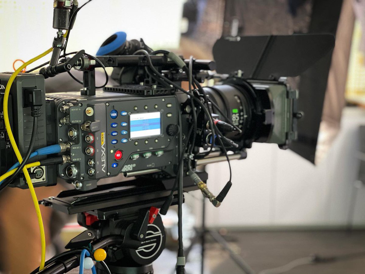 lauracrawford's tweet image. 🎥 stories in the can and now back to texas ✈️