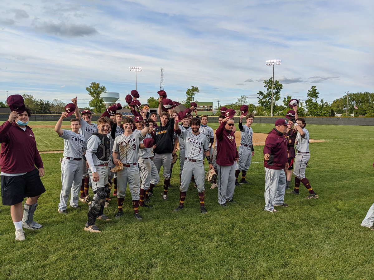 TurpinSpartans's tweet photo. You heard it here first... Spartans shut out the Crusaders and win at Moeller, 2-0! Great win fellas!! #WeAreTurpin https://t.co/U2x9mYq9pn