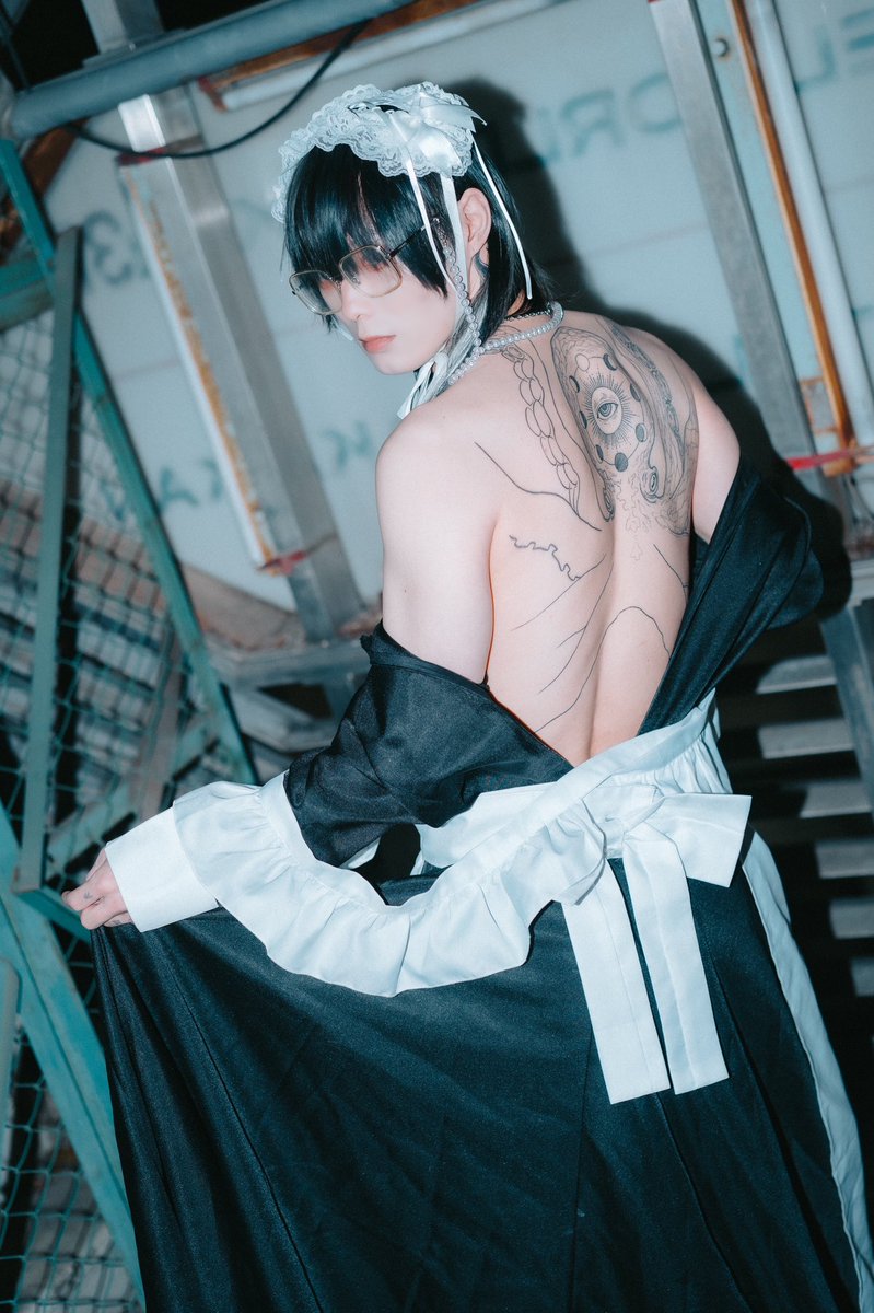 うしみつ tweet media