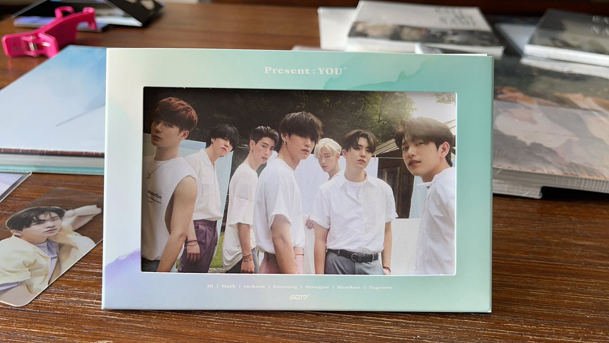 LunaNoona_GB's tweet photo. Pre-Order goodies from multiple albums PT. 2
#Present_You
#Present_You_and_Me
#GOT7
#JAYB #MarkTuan #jacksonwang #Jinyoung #Youngjae #BAMBAM #Yugyeom https://t.co/fs0TQiMSy5