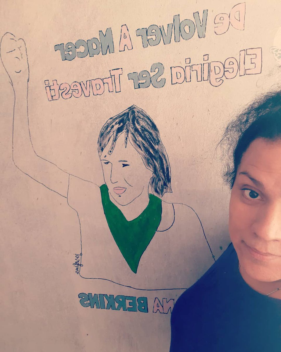 "En un mundo de gusanos capitalistas hay que tener coraje para ser mariposa" Lohana, siempre!