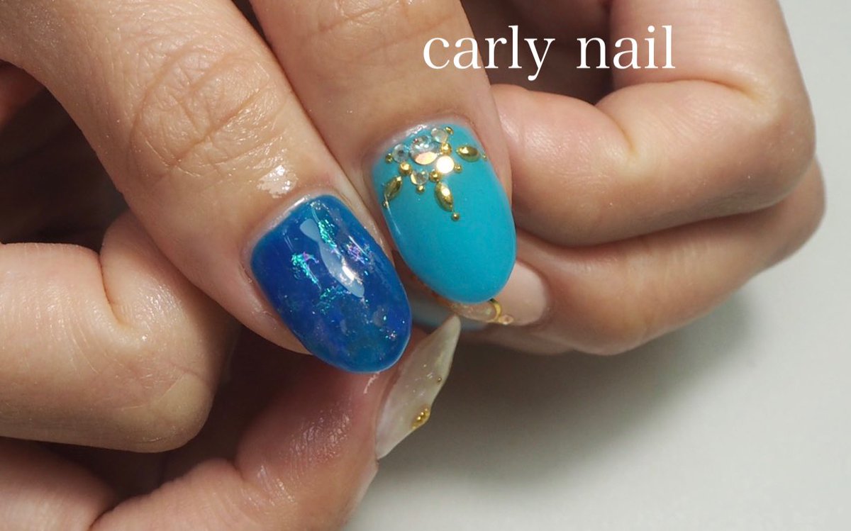 Carly Nail 豊見城 那覇店 近距離写真 爽やか夏ネイル ブルー系でまとめ 夏先取り 見ているだけで気分の上がる指先です Nail Carly Carly Nail 豊見城 那覇店 近距離写真 爽やか夏ネイル ブルー系でまとめ 夏先取り 見ているだけで気分の上がる指先です Nail Carly