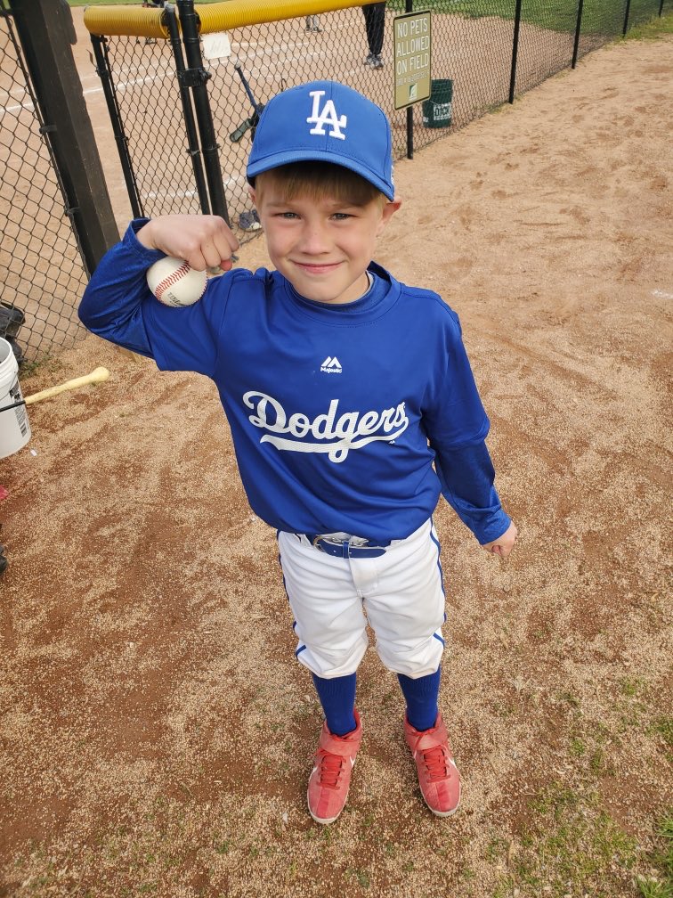 PfieldPeeWee's tweet photo. Congratulations Eli Hannah on his first over the fence Home Run!   #beastmode https://t.co/kKMSDoHdqV