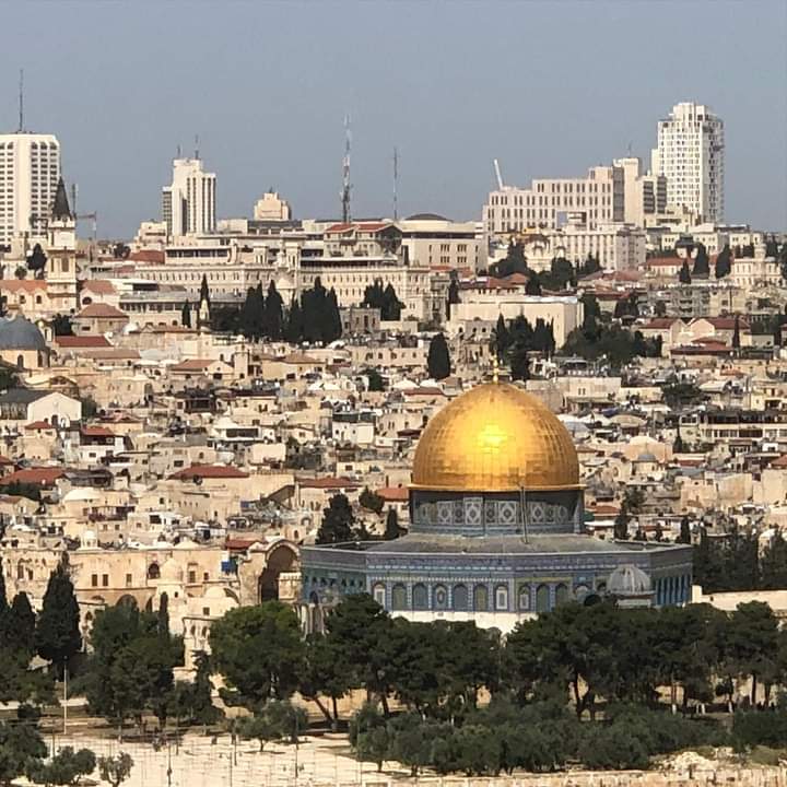 It is a holy place for Muslims 🕌☪️🇯🇴💖
#WakeUpMuslimUmmah
#Palestine
#GazaUnderAttack
#SavePalestine 
#FreePalestine 
#PrayForPalestine 
#palestinelivesmatter
#MyanmarStandWithPalestine