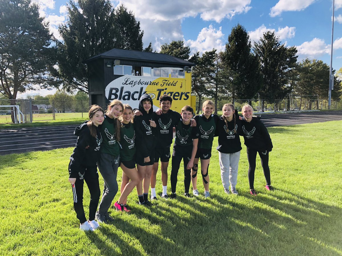 NMS Track completes season with a win at Cuyahoga Falls; Girls finish season undefeated and boys improve to 6-1! 🏃‍♂️🏃‍♀️⚔️
*Long jump squad posing after their sweep 🧹
Go Knights!
