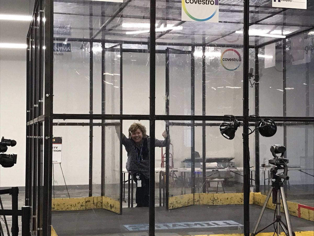 sam_christy's tweet image. @STEMnaut - thank you for showing me around #TechWorksatCCA - your office is amazing!