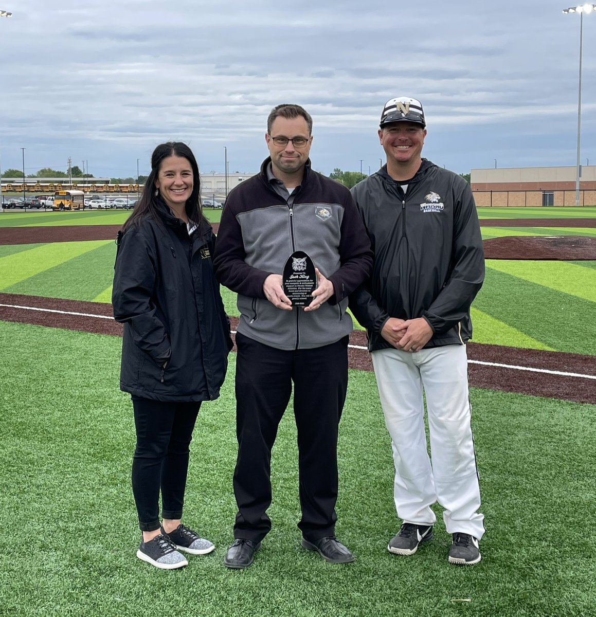 NeoshoNews's tweet photo. Today was also the last home broadcast for the ‘Voice of the Wildcats’ Josh King. He was honored by the athletic department after the game. Keep an eye out for a feature on King online soon and in the print edition on Friday! @NeoshoAD https://t.co/dqdTt36TzK