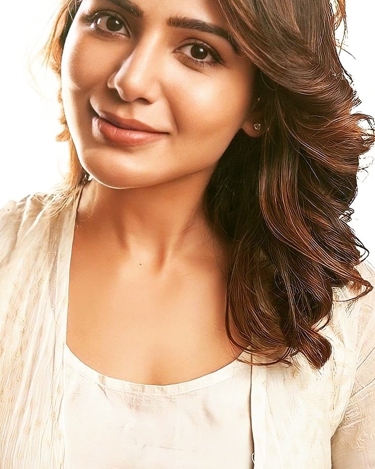 ❤️Beauty is not in the face; beauty is a light in the heart😍😍😍...
#Samantha
#HappyMorningToAll