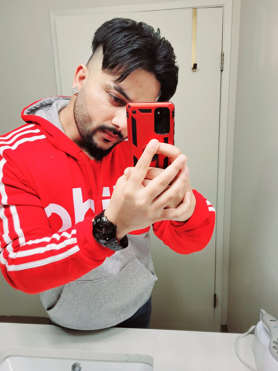 iamriosingh's tweet photo. рдЦрд╝рдореЛрд╕рд┐ рдХрд╝ рдЕрдкрдирд╛ рдордЬрд╝рд╛ рд╣реИ,,,, рдкреЗрдбрд╝реЛрдВ рдХреА рдЬрдбрд╝реЗрдВ рдлрдбрд╝рдлрдбрд╝рд╛рдпрд╛ рдирд╣реА рдХрд░рддреА #riosingh #rajput7 https://t.co/MxlelGPV9i