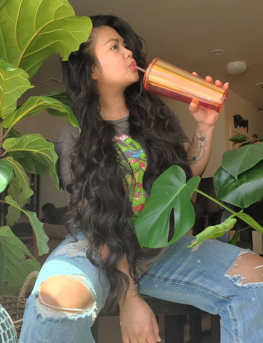 BangstyleTweets's tweet image. The #texturizing spray method is the quickest way to achieve #heatless #waves, and it’s especially perfect for those of you who don’t have a lot of time on your hands! #bangstyle #beauty 

CLICK HERE: buff.ly/3vOuIiQ