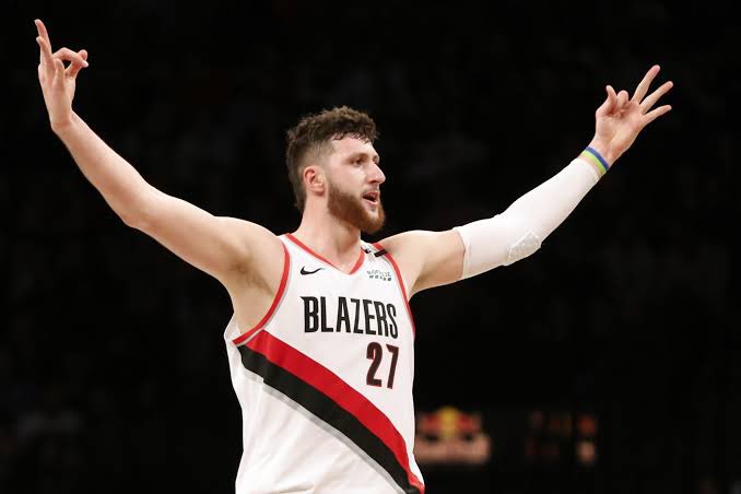 Jusuf Nurkic is building towards the playoffs 

March 

8 points / 6 rebounds / 2.7 assists 

April 

12.7 points / 9.8 rebounds / 3.8 assists 

May 

13.7 points / 9.8 rebounds / 4 assists 

@bosnianbeast27 https://t.co/Ei3G4gfchn